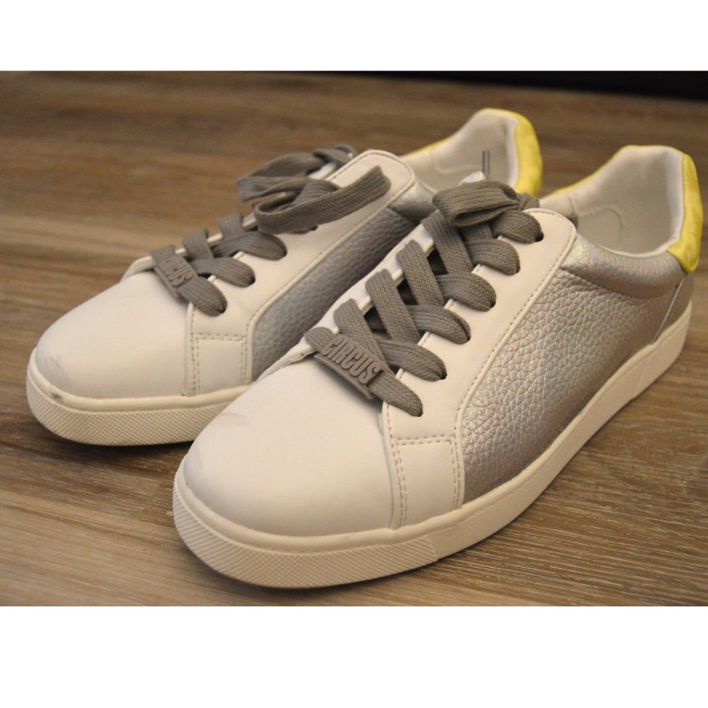 Circus Devin Silver Sneakers EUC